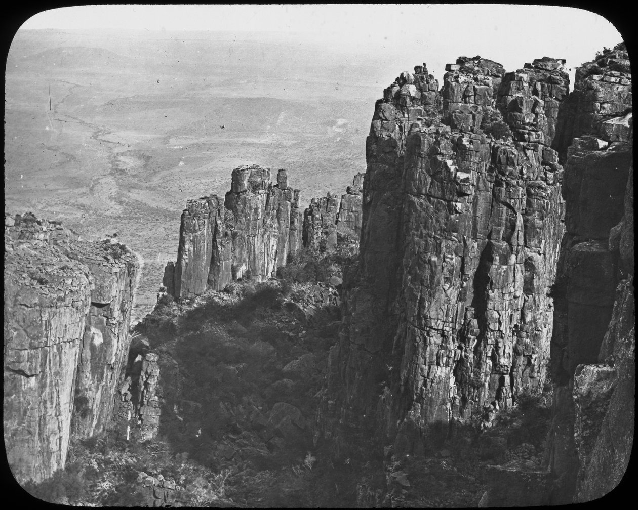 दक्षिण अफ़्रीका की वीरानी की घाटी, c1890 द्वारा अज्ञात