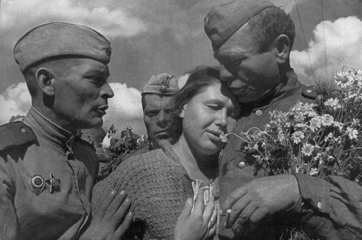 विजय दिवस, द्वितीय विश्व युद्ध, यूएसएसआर, 1945 द्वारा अज्ञात