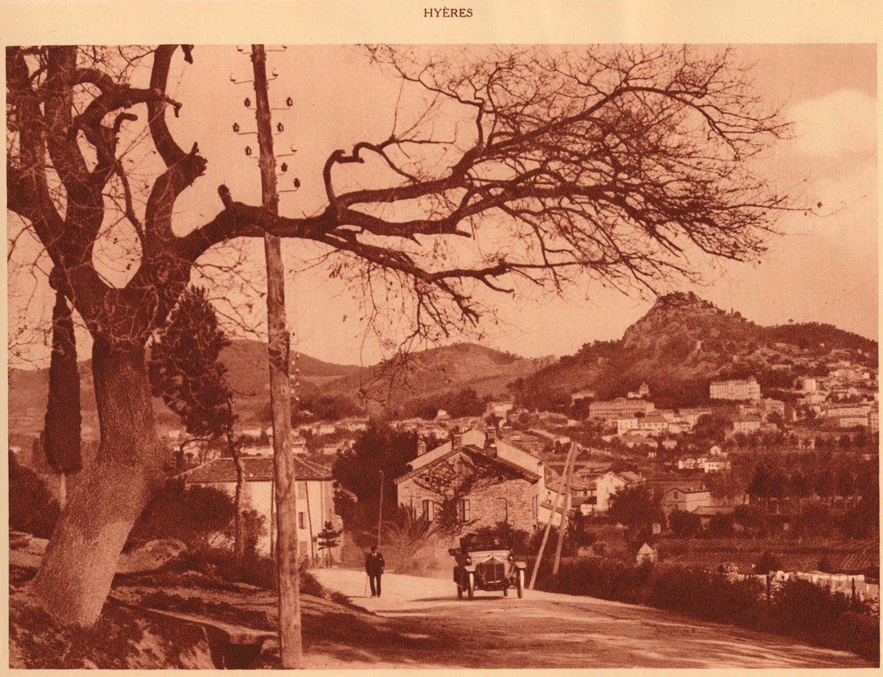 हर्मिट्स रोड, हायर्स, 1930 से लिया गया दृश्य। द्वारा अज्ञात