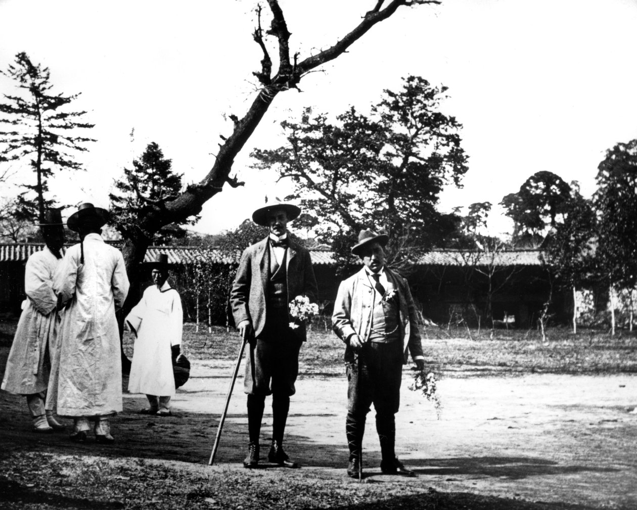कोरिया के लिए पश्चिमी आगंतुक, 1900 द्वारा अज्ञात