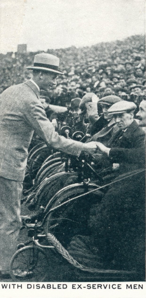 विकलांग पूर्व-सेवा पुरुषों के साथ, 1922 1937 द्वारा अज्ञात
