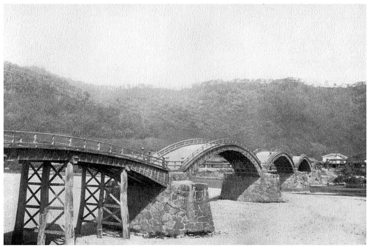 इवाकुनी, जापान, 1904 में लकड़ी का पुल द्वारा अज्ञात