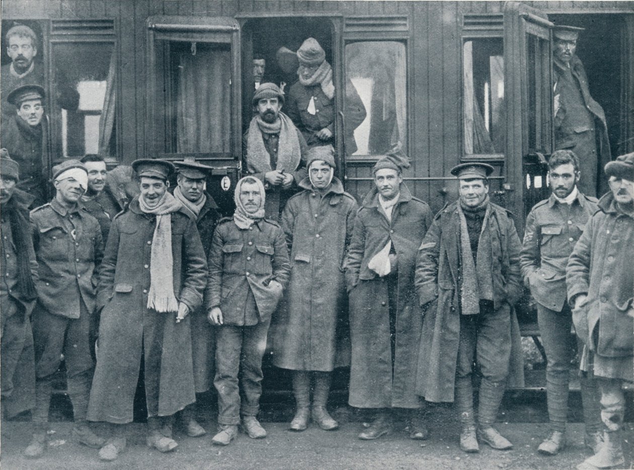 एक बेस अस्पताल, C1914 के रास्ते में घायल अंग्रेजी सैनिक द्वारा अज्ञात