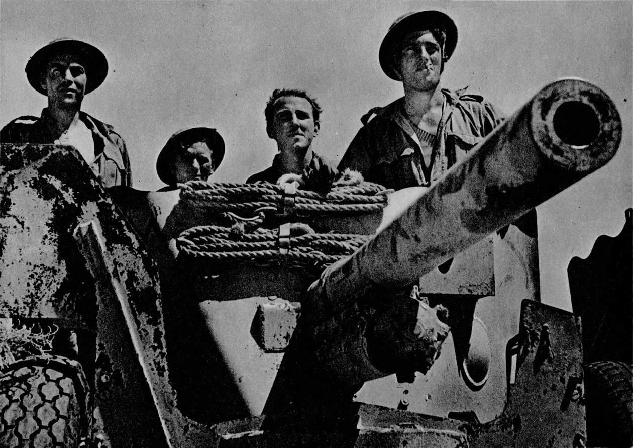 ... और गनर इंतजार करते हैं, 1942 1944 द्वारा अज्ञात