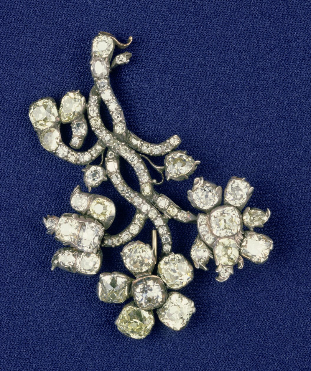 एक बार महारानी कैथरीन, c.1760 के स्वामित्व में, रूसी मुकुट गहने से हीरा स्प्रे द्वारा अज्ञात अज्ञात