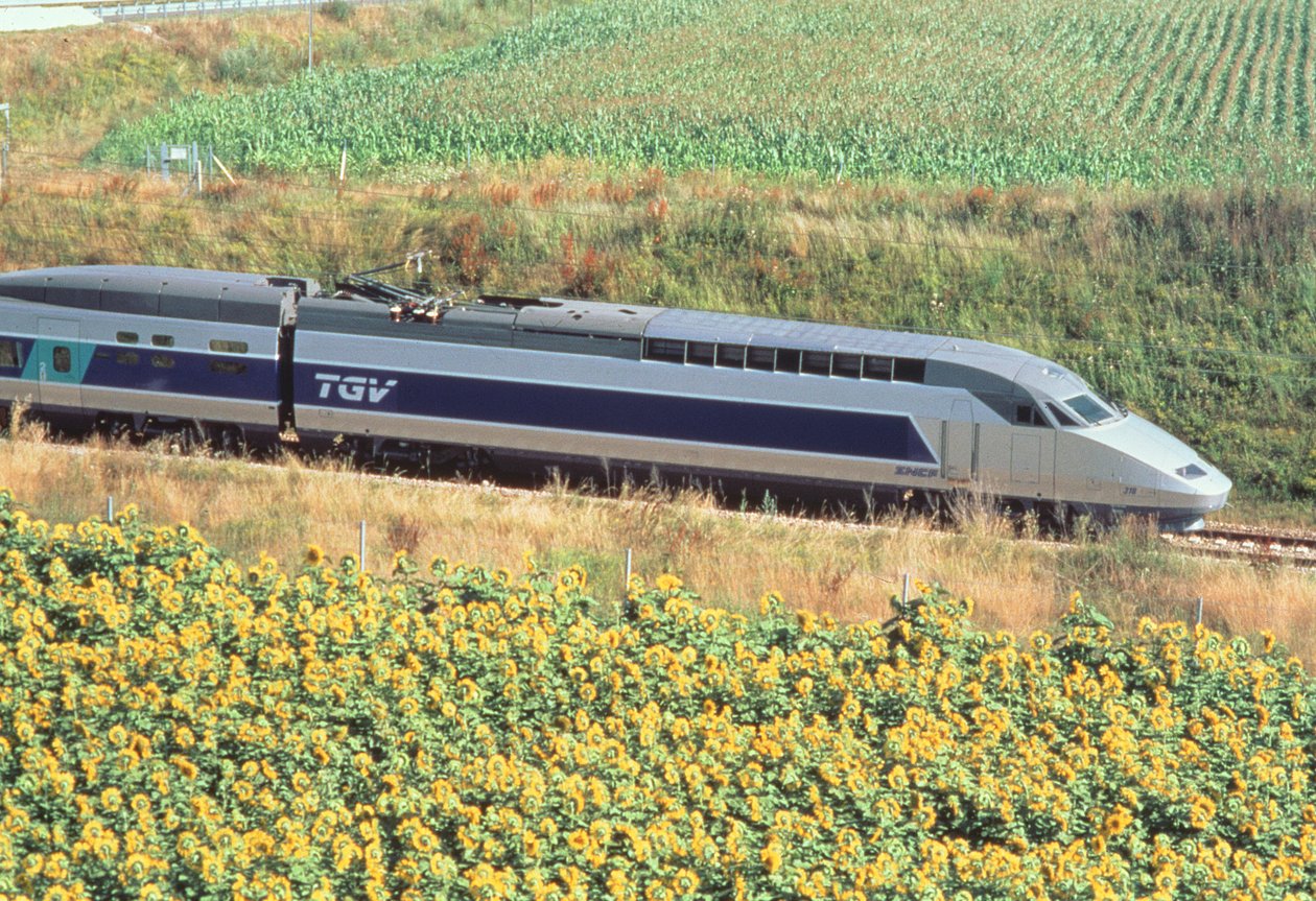 TGV अटलांटिक ट्रेन द्वारा अज्ञात अज्ञात