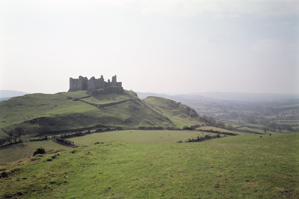 Carreg Cennen Castle, साउथ वेल्स का दृश्य, निर्मित c.1350 द्वारा अज्ञात अज्ञात