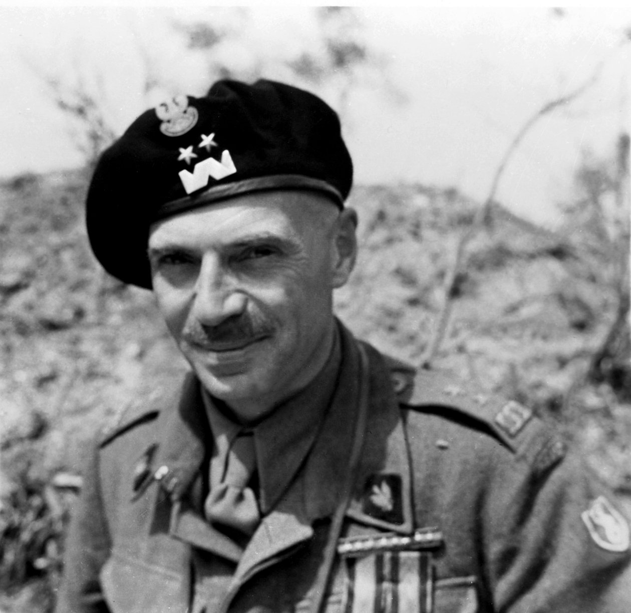 कैसिनो की लड़ाई: जनरल व्लाडिसला एंडर्स, अप्रैल 1944 द्वारा अज्ञात अज्ञात