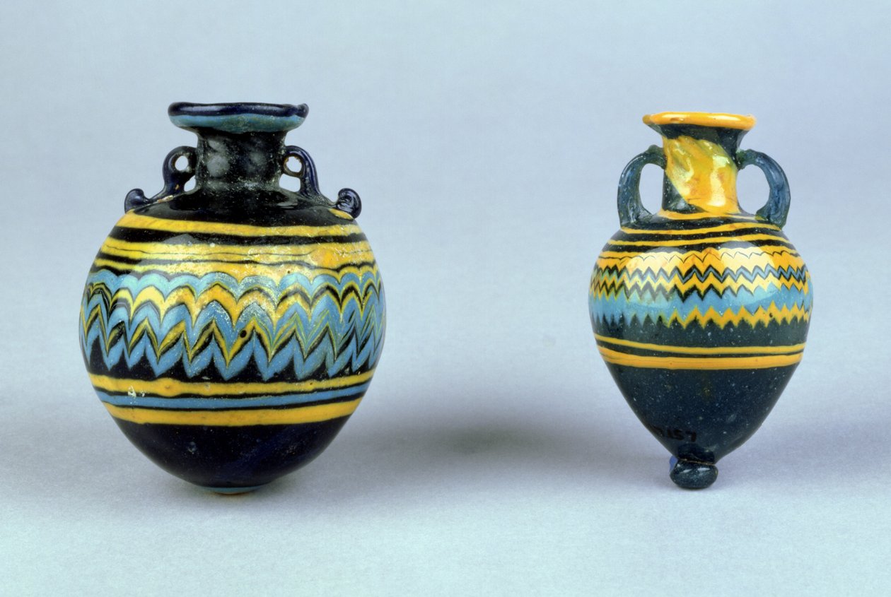 एम्फ़ोरा, शायद देर से हेलेनिस्टिक, c.2nd-1st सदी ईसा पूर्व (रंगीन कांच) द्वारा अज्ञात