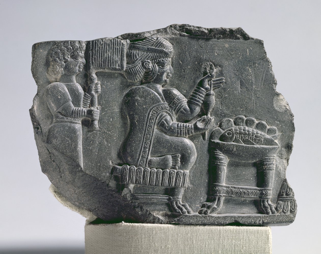 एलामाइट महिला कताई, नव-एलामाइट काल, c.700-600 ईसा पूर्व (बिटुमेन) द्वारा अज्ञात