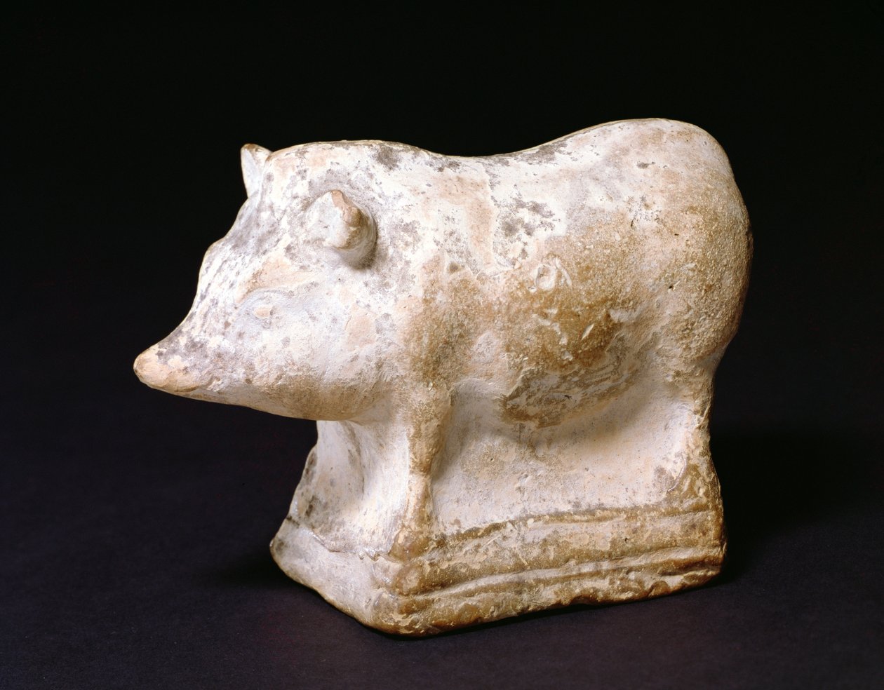 GR.4-1981 Eleusis, ग्रीस से सुअर खड़खड़, 410-380 ईसा पूर्व (टेराकोटा) द्वारा अज्ञात