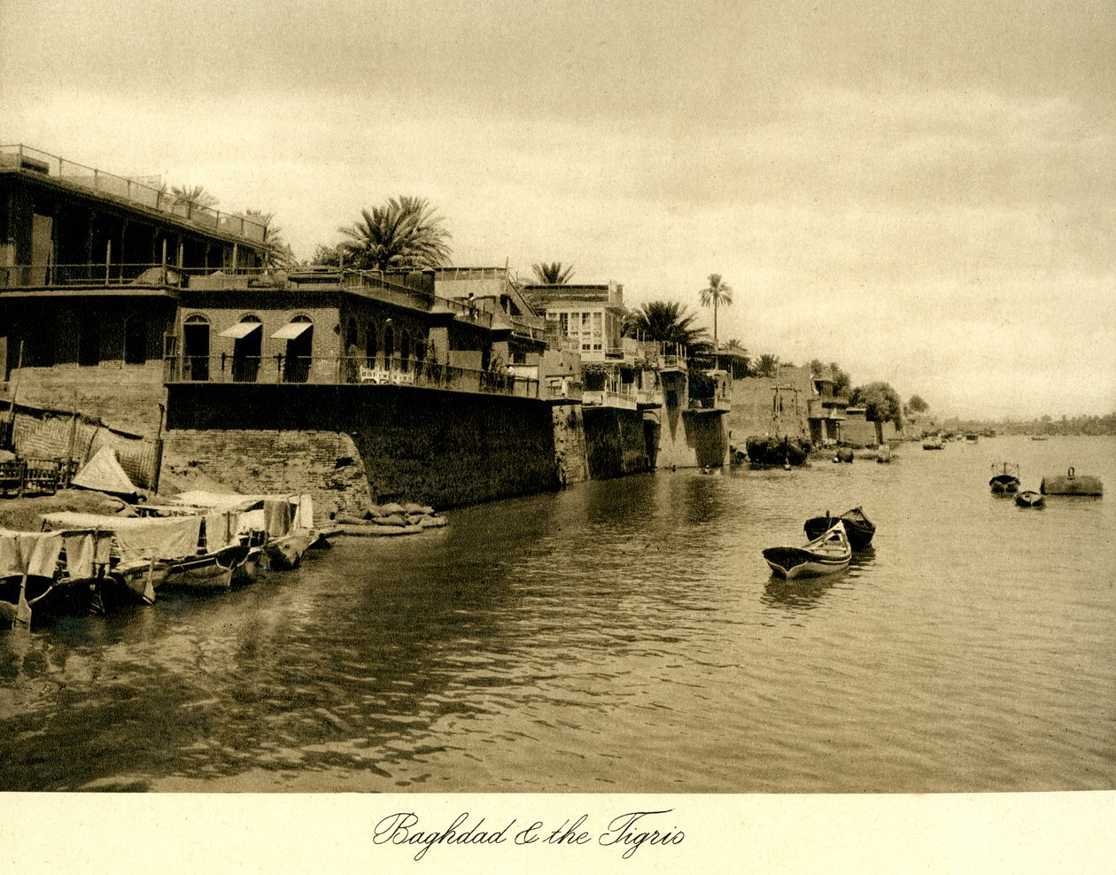  द्वारा अनजान कलाकार