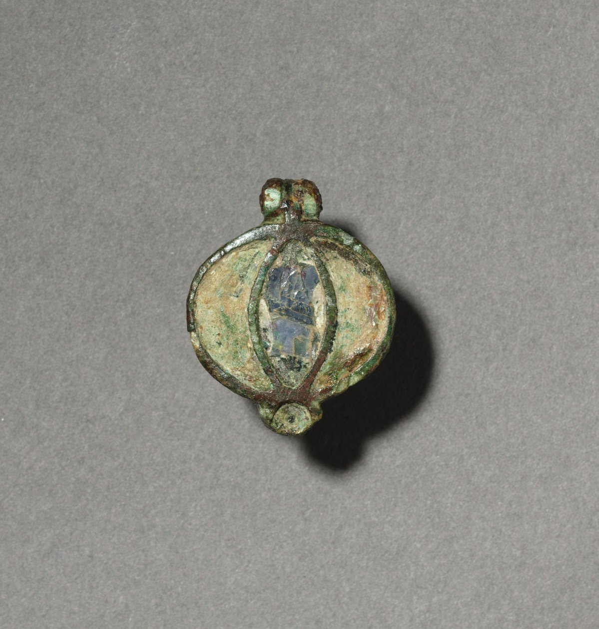 सजावटी ब्रोच, c.100-300 द्वारा अज्ञात