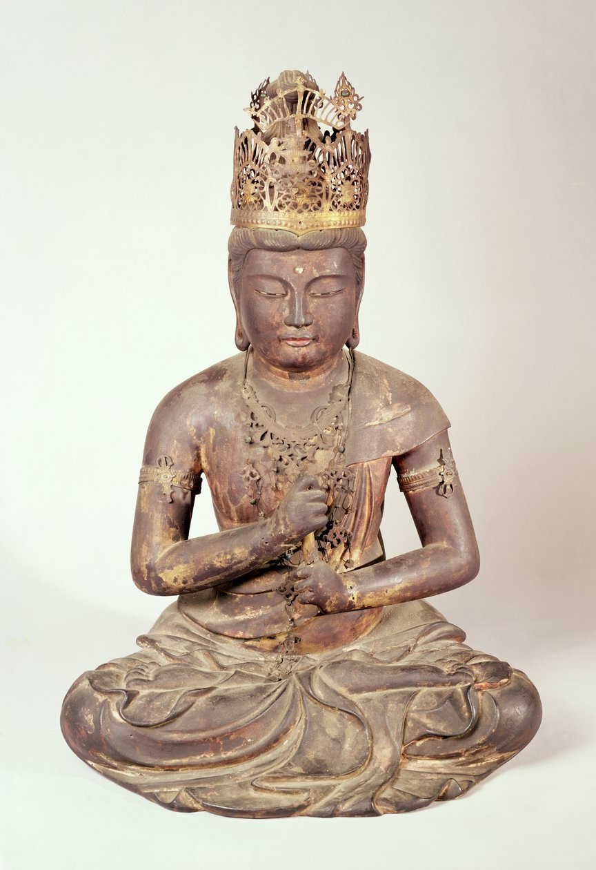 दैनिची न्योराई की बैठी हुई आकृति द्वारा अज्ञात