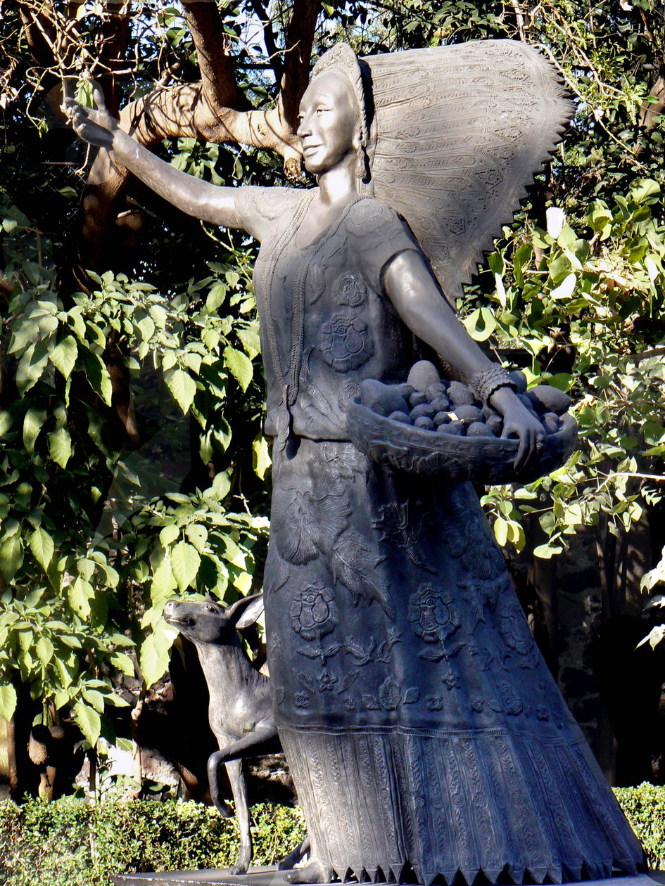डोलोरेस ओल्मेडो की मूर्ति (कांस्य0 .) द्वारा अज्ञात