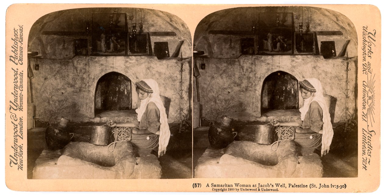1900 में जैकब्स वेल, फिलिस्तीन की एक सामरी महिला। द्वारा अंडरवुड और अंडरवुड