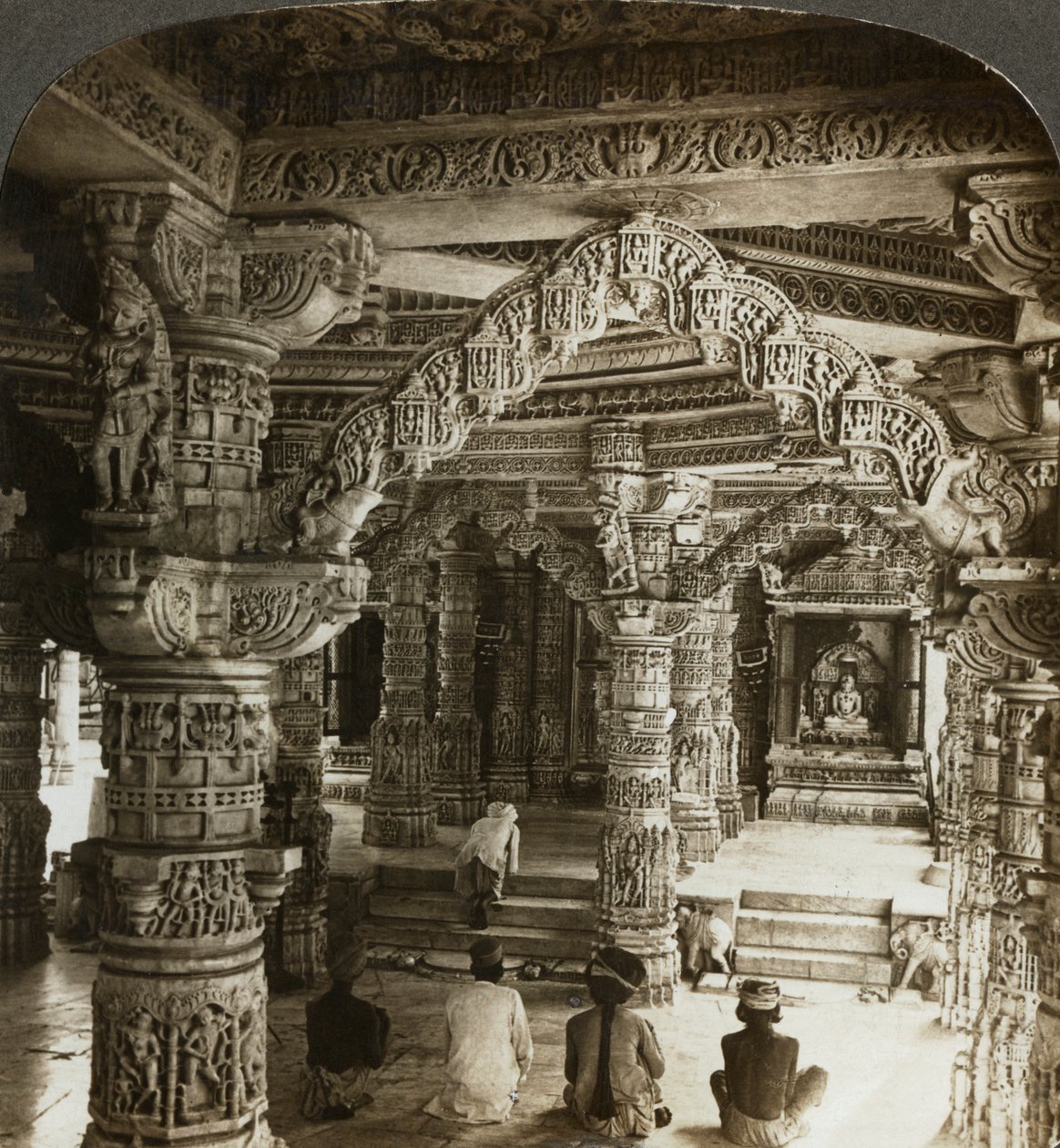 Temple of Vimal Vasahi, Mount Abu, Rajasthan, India. द्वारा अंडरवुड और अंडरवुड