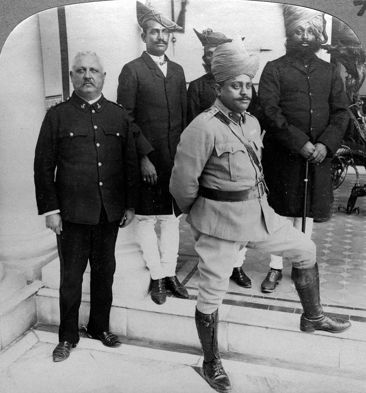 घर पर ग्वालियर के महाराजा, मध्य प्रदेश, भारत, c1900s। द्वारा अंडरवुड और अंडरवुड