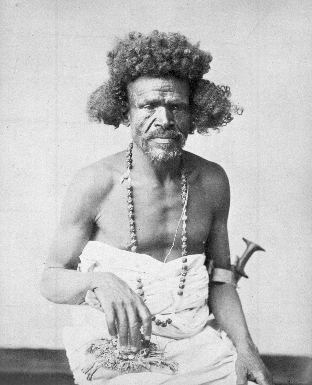 1885 में पूर्वी सूडान से बेजा आदिवासी द्वारा अज्ञात
