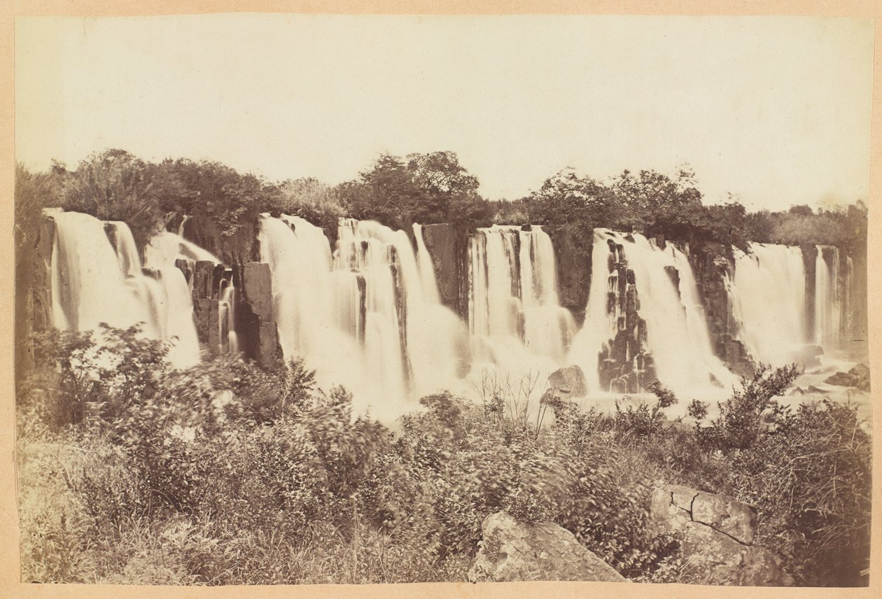 उमगेनी फॉल्स, नटाल प्रांत, दक्षिण अफ्रीका, 1882 लगभग द्वारा अज्ञात फोटोग्राफर