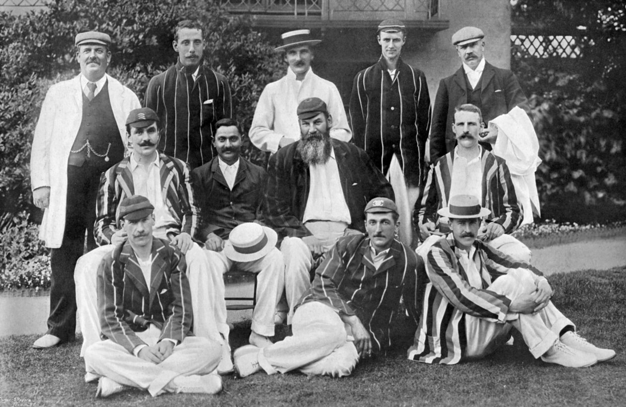 लॉर्ड्स क्रिकेट ग्राउंड, लंदन में 1899 में फिक्सर बनाम प्लेयर्स के लिए जेंटलमैन इलेवन द्वारा विलियम अल्बर्ट रौच