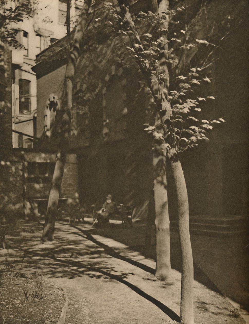 स्ट्रीमिंग लॉन्डन्स सेंट्रल रोअर में शांत का एक पूल, c1935। द्वारा वाल्टर बेनिंगटन