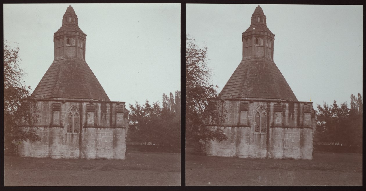 एबॉट्स किचन, ग्लास्टनबरी एबे, ग्लास्टनबरी, मेंडिप, समरसेट, 1913। द्वारा वाल्टर एडवर्ड ज़ेटमायरी