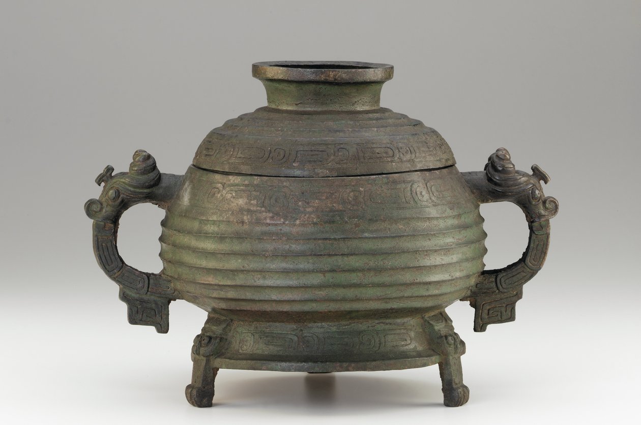 वेसल (कुई) और आवरण, 9वीं-8वीं शताब्दी ईसा पूर्व (कांस्य) द्वारा पश्चिमी झोउ राजवंश चीनी स्कूल