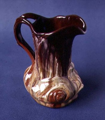 जुग, c.1890 (मिट्टी के बरतन) द्वारा विलियम ऑल्ट
