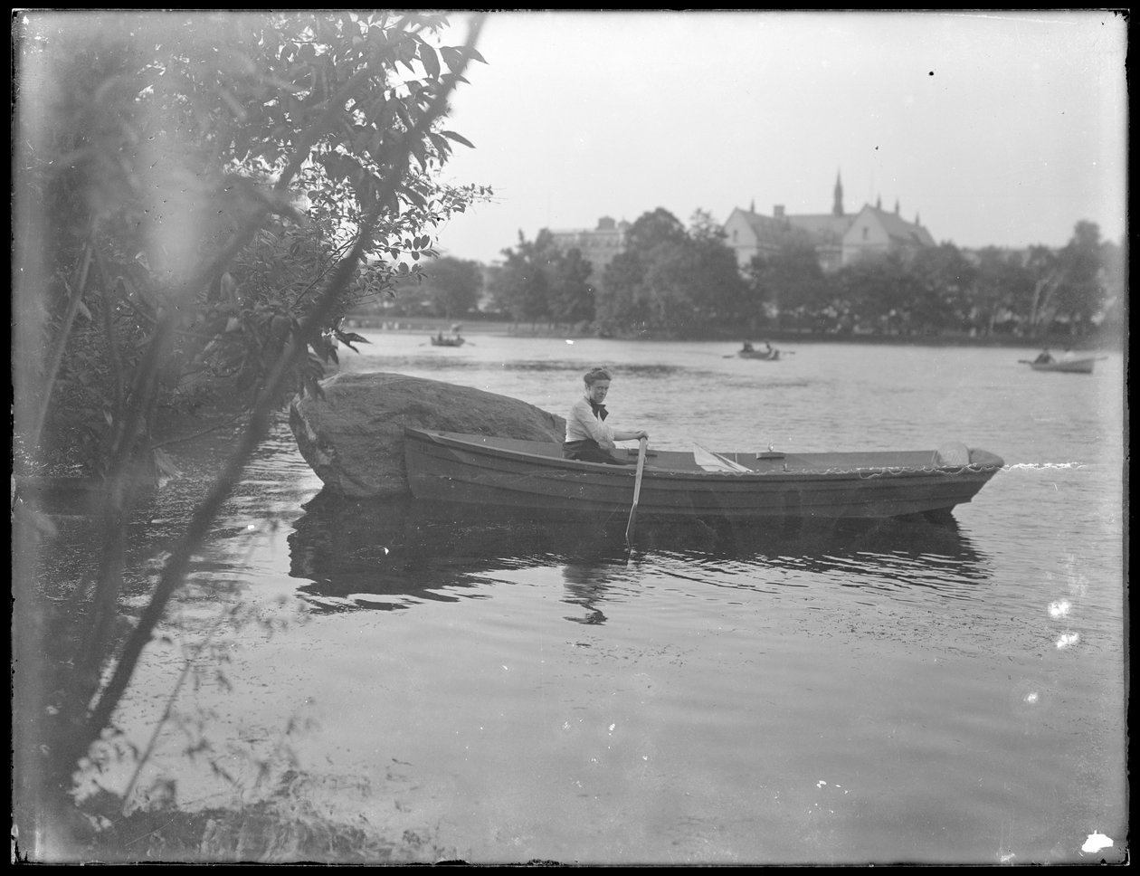 एंथेल ग्रे मागॉ हस्लर एक रोड़ा, सेंट्रल पार्क में, c.1912 द्वारा विलियम डेविस हसलर