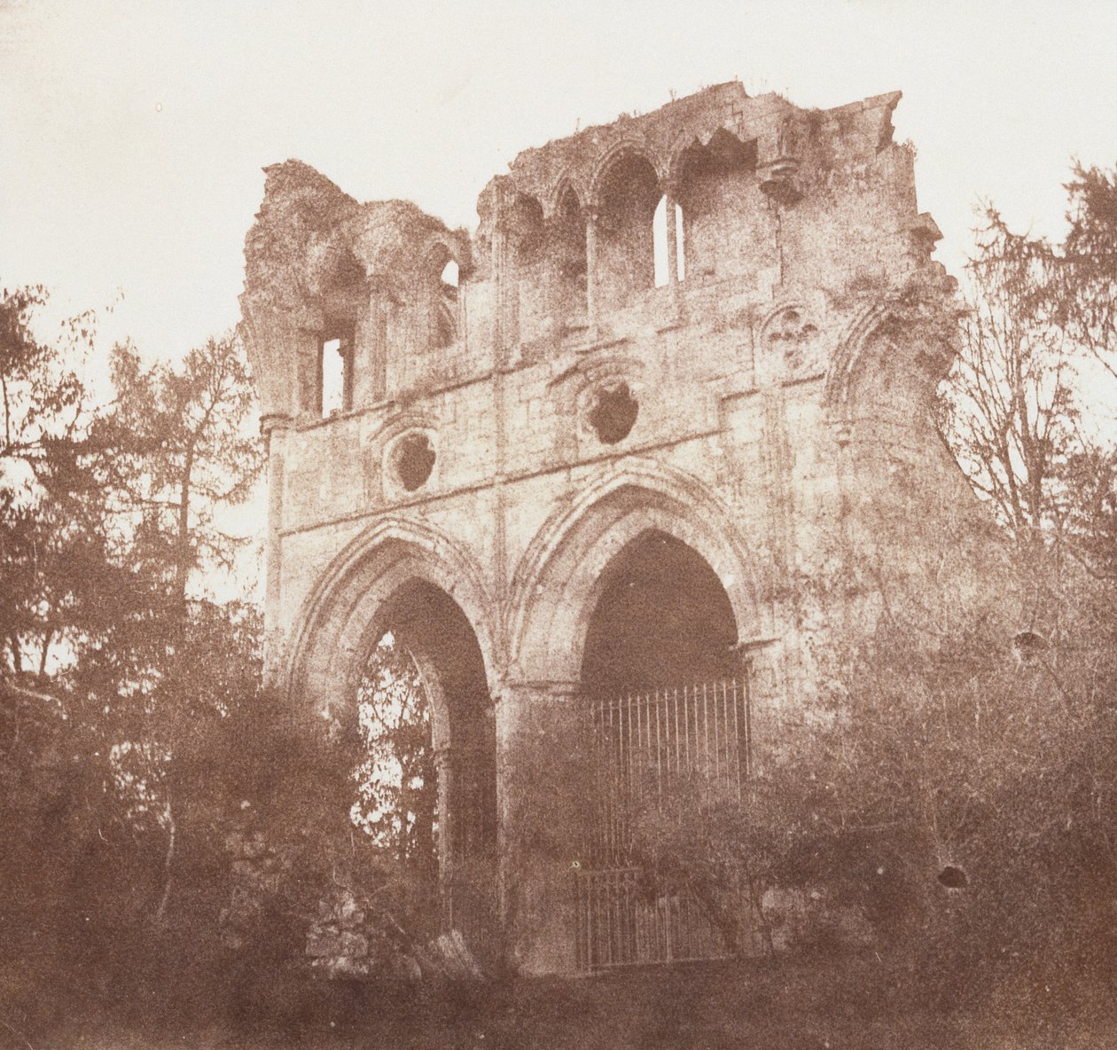 सर वाल्टर स्कॉट का मकबरा, c.1844 (नमकीन पेपर प्रिंट) द्वारा विलियम हेनरी फॉक्स टैलबोट