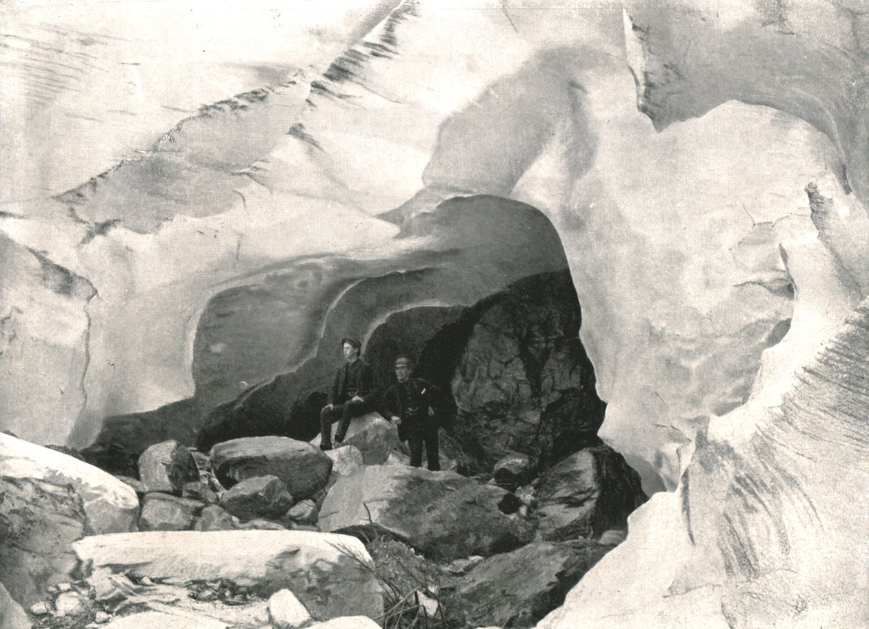 द रॉकीज: आइस ग्लेशियर इन द ग्रेट ग्लेशियर, माउंट सर डोनाल्ड, कनाडा, 1895। द्वारा विलियम नॉटमैन और बेटा