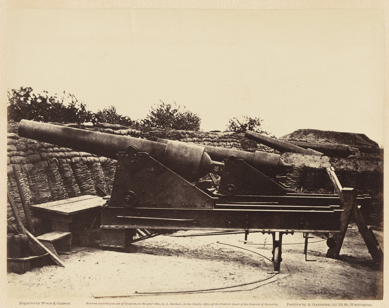 यॉर्कटाउन के पास बैटरी नंबर 1 1., मई, 1862 (वॉवन पेपर पर एल्बम प्रिंट किया गया) द्वारा लकड़ी और गिब्सन लकड़ी और गिब्सन
