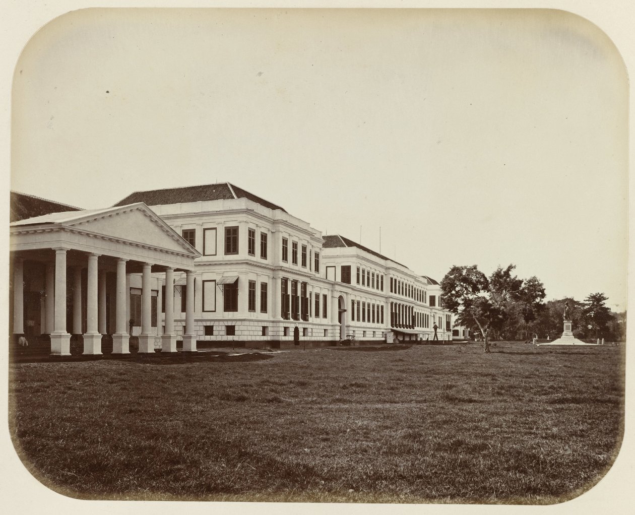  द्वारा वुडबरी और पेज