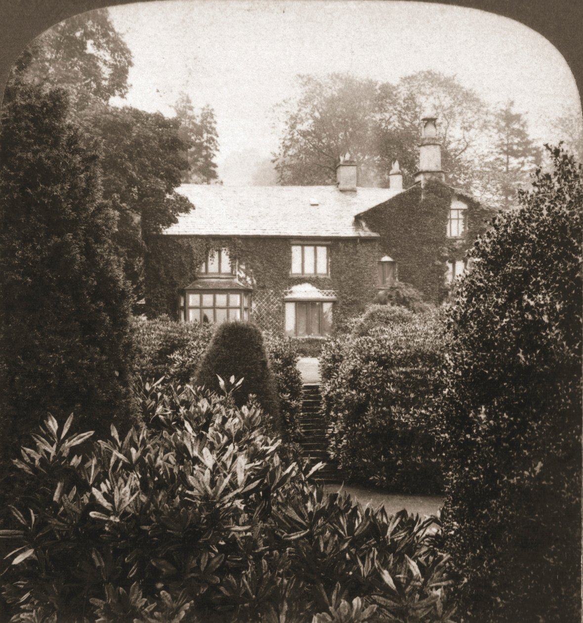 Rydal Mount, विलियम वर्ड्सवर्थ्स होम, लेक डिस्ट्रिक्ट, Engalnd, 1903। द्वारा वर्क्स एंड सन स्कल्पचर स्टूडियो