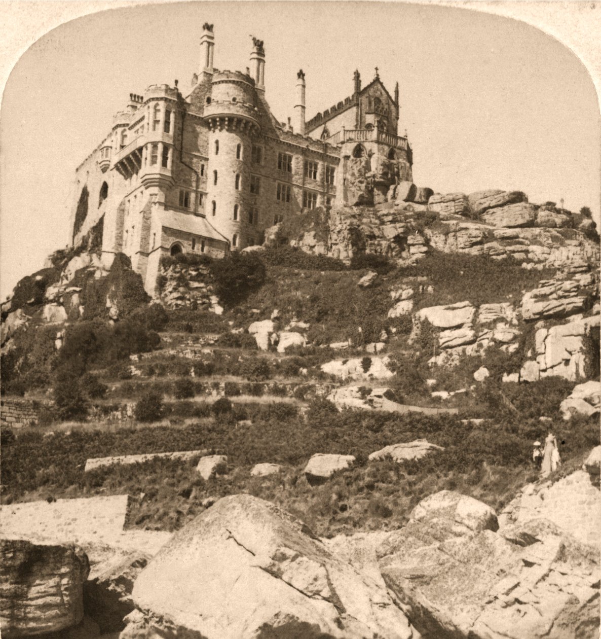 सेंट माइकल्स माउंट, बेनेडिक्टाइन मठ, पेनजेंस, कॉर्नवाल, 1900। द्वारा वर्क्स एंड सन स्कल्पचर स्टूडियो