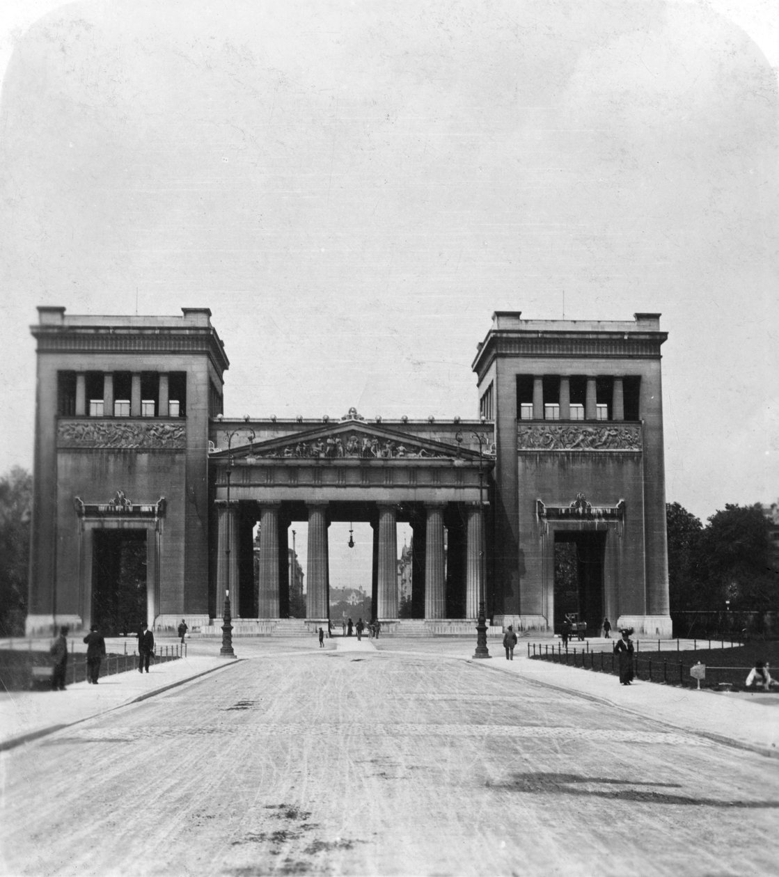 प्रोपलीन, म्यूनिख, जर्मनी, c1900 द्वारा वुर्थल एंड संस