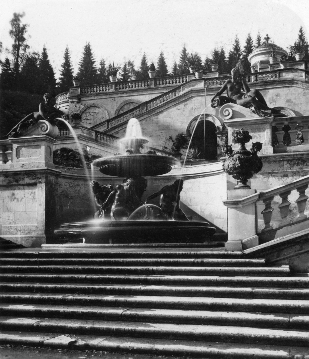 जर्मनी के बवेरिया के लिंडरहोफ पैलेस में फव्वारा, c1900s। द्वारा वुर्थल एंड संस