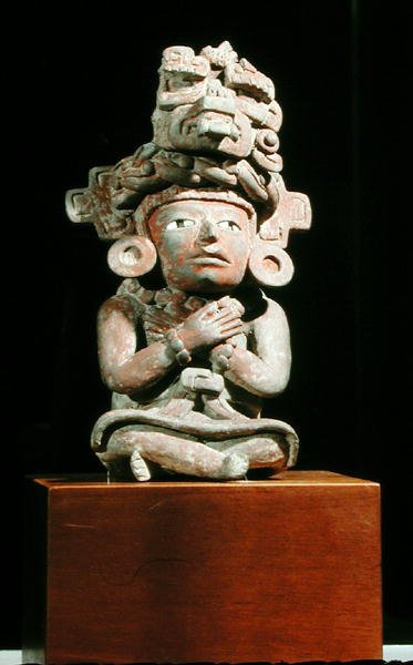 '13 सांपों' की जैपोटेक देवी के आकार में अंतिम संस्कार कलश, c.600-900 (सिरेमिक) द्वारा जैपोटेक जैपोटेक