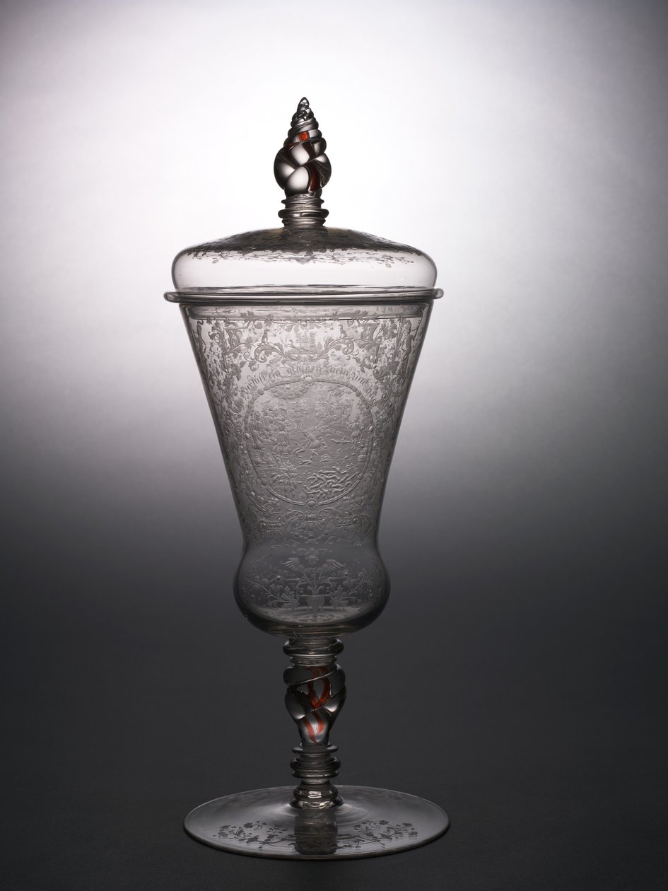 ढका हुआ गोबलेट, c.1715 (ग्लास) द्वारा स्कूल बोहेमियन