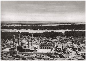 एक हवाई जहाज, इराक से 1925 में बगदाद के पास पवित्र शहर कदीमिया द्वारा ए केरीम