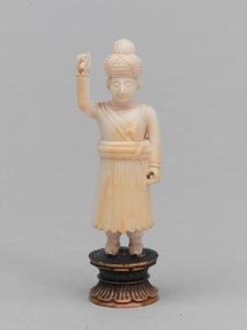 काला मोहरा, शतरंज का टुकड़ा, भारत द्वारा आदोलपे गुसमान