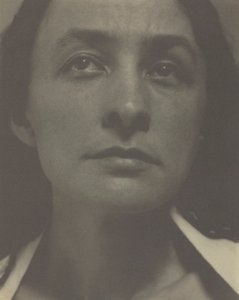 जॉर्जिया ओ'कीफ़े, 1918। द्वारा अल्फ्रेड स्टिग्लिट्ज़