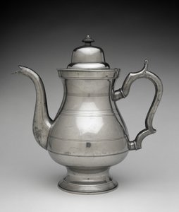चायदानी, सी। 1829-1842 (ब्रिटानिया मेटल) द्वारा एलन कुली