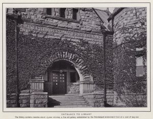 Jamestown, NY: लाइब्रेरी में प्रवेश (b/w फोटो) द्वारा अमेरिकी फ़ोटोग्राफ़र (बाद में)