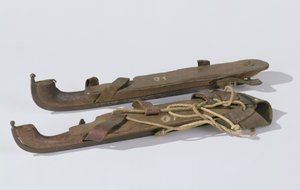 आइस स्केट्स की जोड़ी, 1825-75 (लकड़ी, लोहा, चमड़ा, फाइबर)