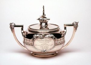 टिफ़नी एंड कंपनी द्वारा चीनी का कटोरा, c.1863 (चांदी) द्वारा अमेरिकी स्कूल