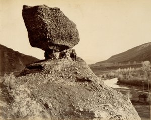  द्वारा एंड्रयू जोसेफ रसेल