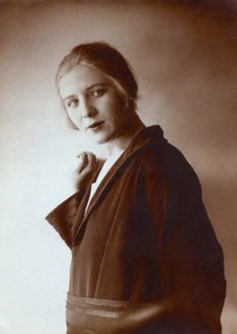 इज़ाबेला डेनिलोव्ना यूरीवा (1899-2000), बेनामी द्वारा अनाम अनाम