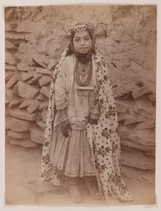 चांदी के आभूषणों से सजी लड़की (सिल्वर एल्बम प्रिंट) द्वारा एंटोइन सेवरुगिन
